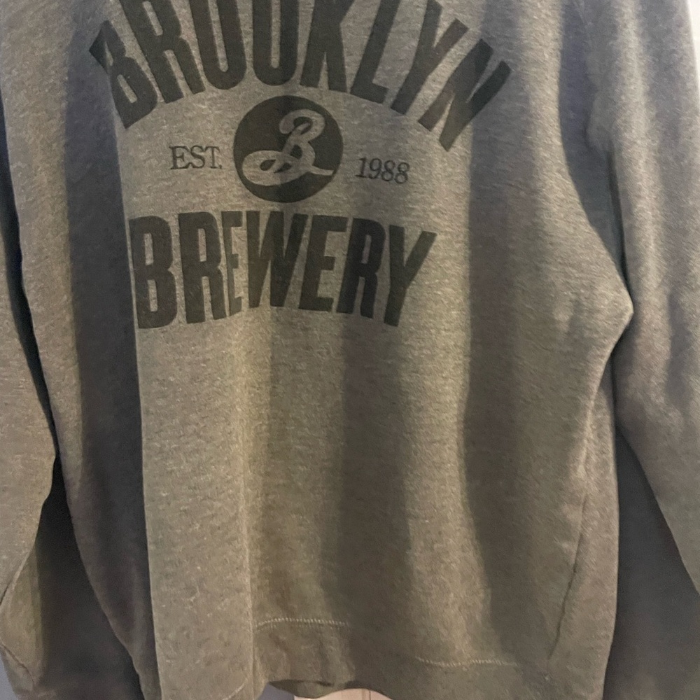 Vintage Y2K soft sweatshirt crewneck gray  comfy medium